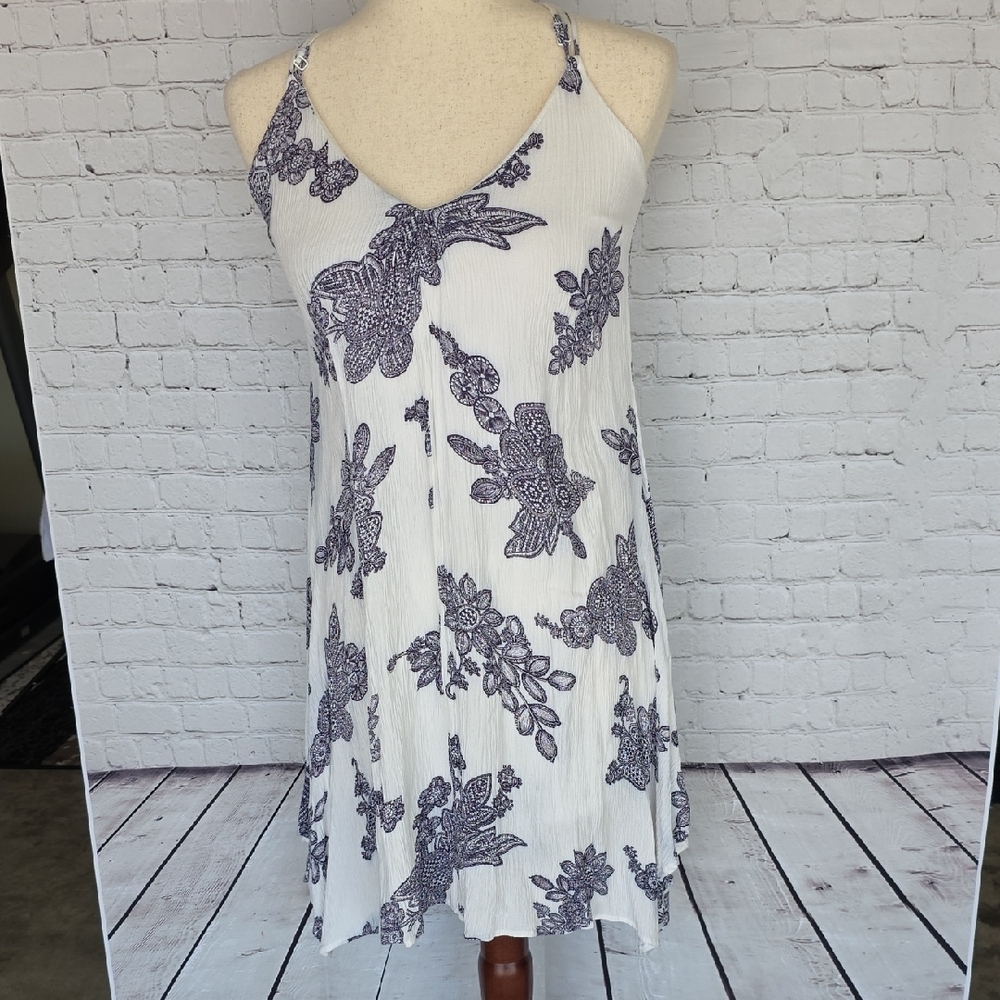 Onetheland White‎ and Blue Dress